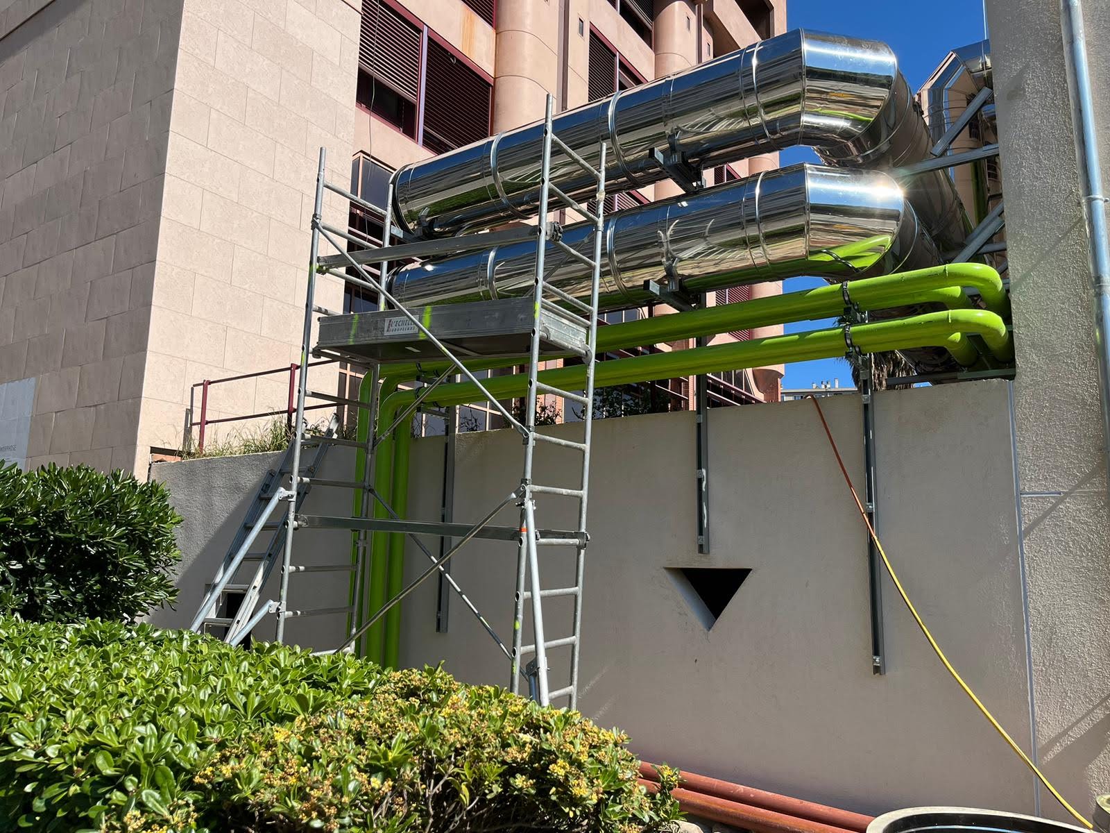 Réseaux de fumisterie INOX et de refroidissement en façade